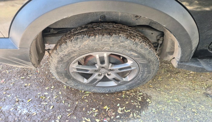 2024 Mahindra Thar LX D HT 2WD MT, Diesel, Manual, 60,961 km, tyre