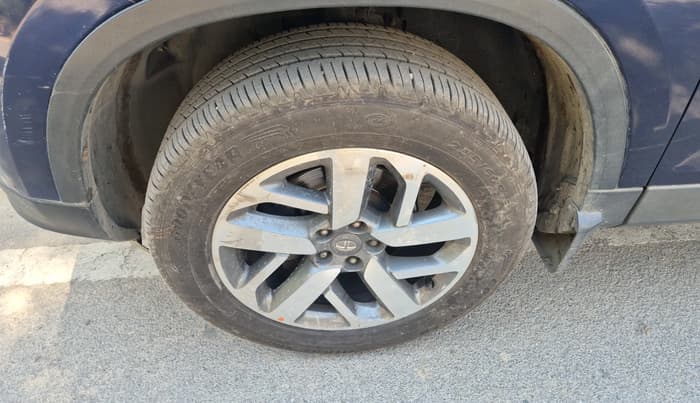 2021 Tata Safari XZA PLUS, Diesel, Automatic, 1,05,362 km, tyre