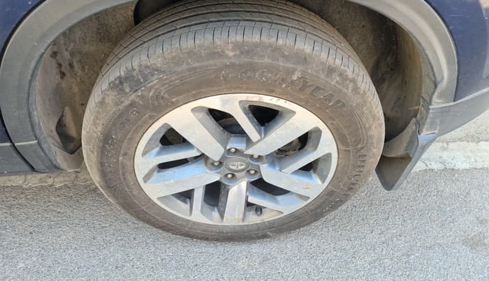2021 Tata Safari XZA PLUS, Diesel, Automatic, 1,05,362 km, tyre
