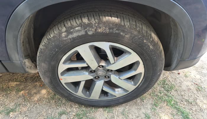 2021 Tata Safari XZA PLUS, Diesel, Automatic, 1,05,362 km, tyre