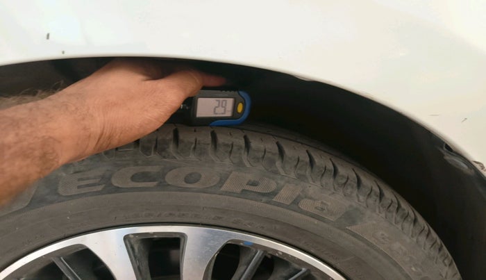 2023 Maruti Ertiga ZXI AT SHVS, Petrol, Automatic, 30,152 km, tyre