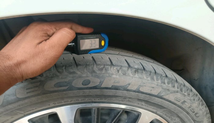 2023 Maruti Ertiga ZXI AT SHVS, Petrol, Automatic, 30,152 km, tyre