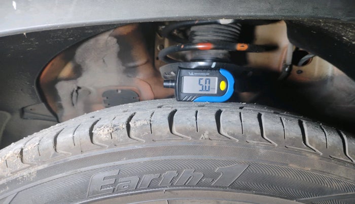 2020 KIA SELTOS HTK PLUS 1.5, Petrol, Manual, 63,407 km, tyre