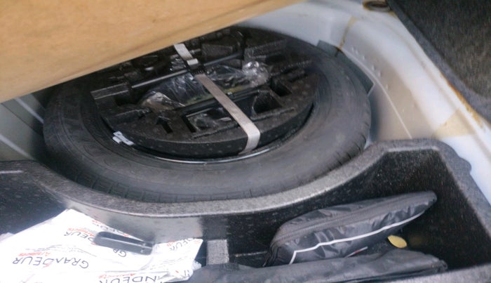 2020 Skoda Rapid STYLE AT TSI, Petrol, Automatic, 40,139 km, tyre