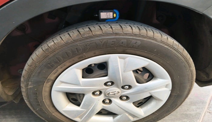 2022 Hyundai VENUE S 1.2, Petrol, Manual, 8,787 km, tyre