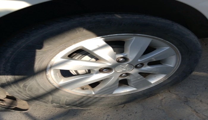 2013 Hyundai i20 ASTA 1.2, Petrol, Manual, 86,350 km, tyre