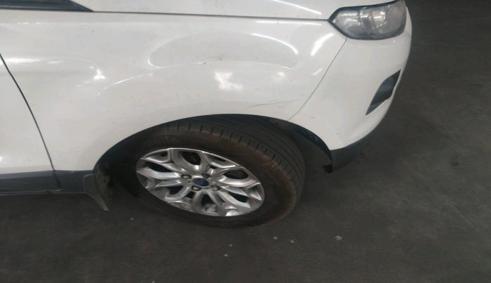 2014 Ford Ecosport TITANIUM 1.0L ECOBOOST, Petrol, Manual, 1,23,945 km, tyre