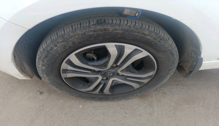 2024 Tata Tiago XT CNG, CNG, Manual, 17,648 km, tyre