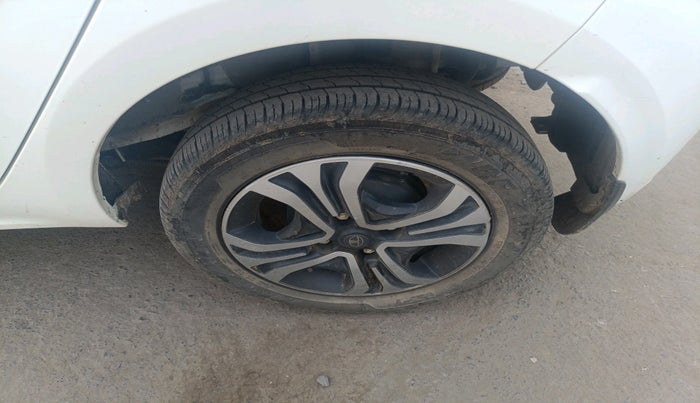 2024 Tata Tiago XT CNG, CNG, Manual, 17,648 km, tyre