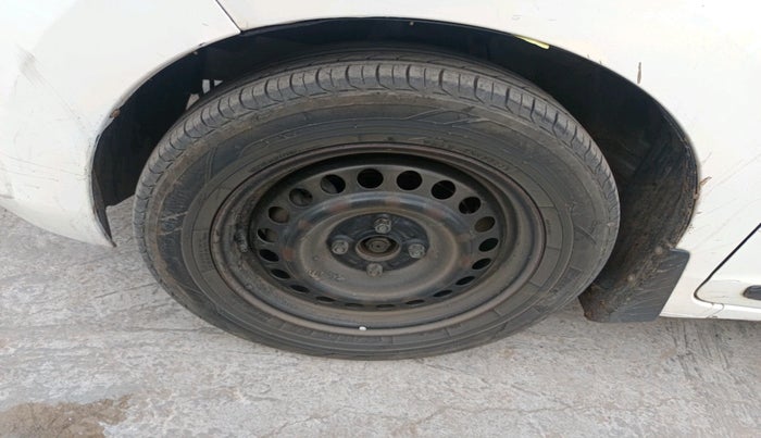 2015 Honda Jazz 1.5L I-DTEC SV, Diesel, Manual, 1,25,656 km, tyre