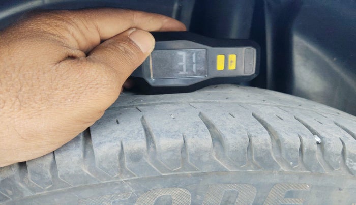 2024 Maruti Swift ZXi Plus, Petrol, Manual, 29,738 km, tyre