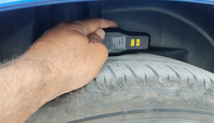 2024 Maruti Swift ZXi Plus, Petrol, Manual, 29,738 km, tyre