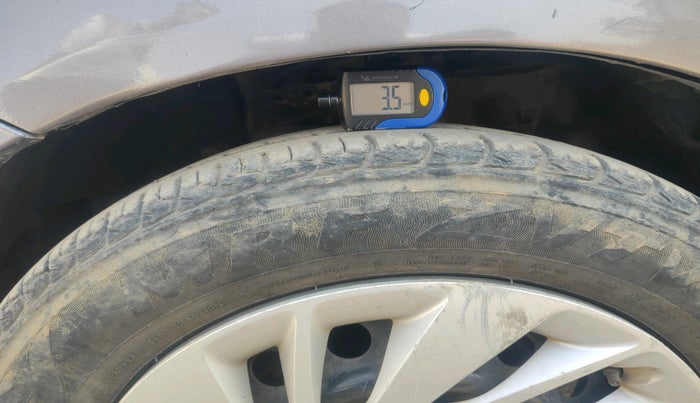 2014 Honda Mobilio 1.5L I-DTEC S, Diesel, Manual, 1,83,888 km, tyre