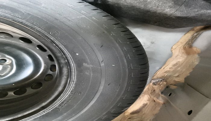 2020 Honda Amaze 1.2L I-VTEC S, Petrol, Manual, 64,332 km, tyre