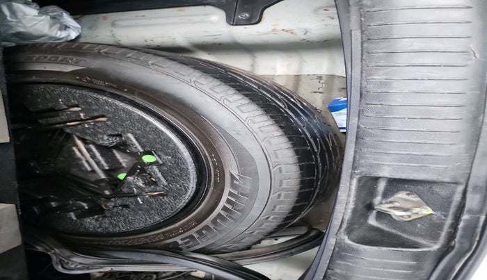 2016 Hyundai Creta SX PLUS AT 1.6 PETROL, Petrol, Automatic, 1,48,743 km, tyre