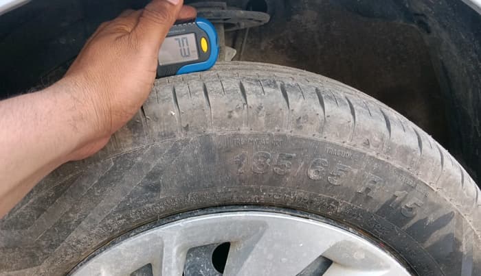 2022 Maruti Ertiga VXi (O), Petrol, Manual, 40,500 km, tyre