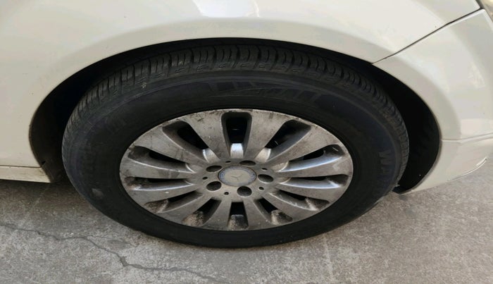 2008 Mercedes Benz C Class 220 CDI ELEGANCE AT, Diesel, Automatic, 83,669 km, tyre