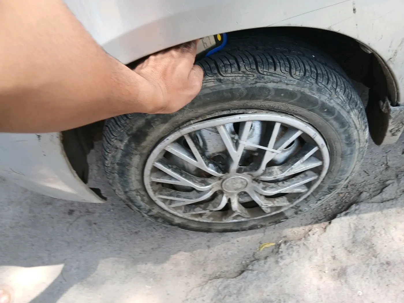 2011 Maruti Alto K10 LXI, Petrol, Manual, 81,510 km, tyre