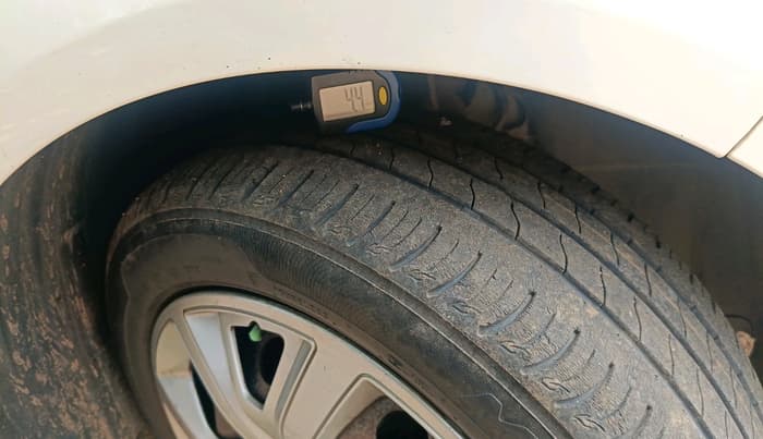 2020 Tata ALTROZ XT PETROL, Petrol, Manual, 36,793 km, tyre