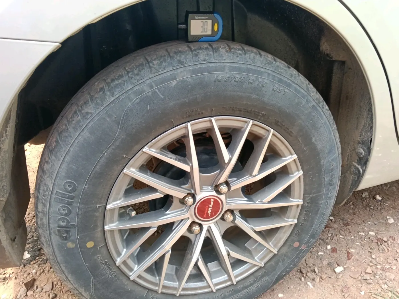 2018 Maruti Dzire LXI, Petrol, Manual, 19,278 km, tyre