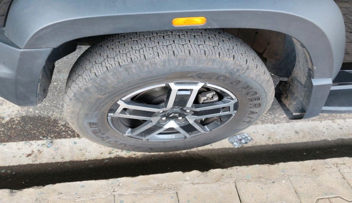 2025 Mahindra Thar Roxx AX5 L Diesel AT 4WD, Diesel, Automatic, 8,122 km, tyre