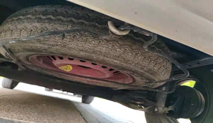 2020 Renault TRIBER RXZ, Petrol, Manual, 54,887 km, tyre