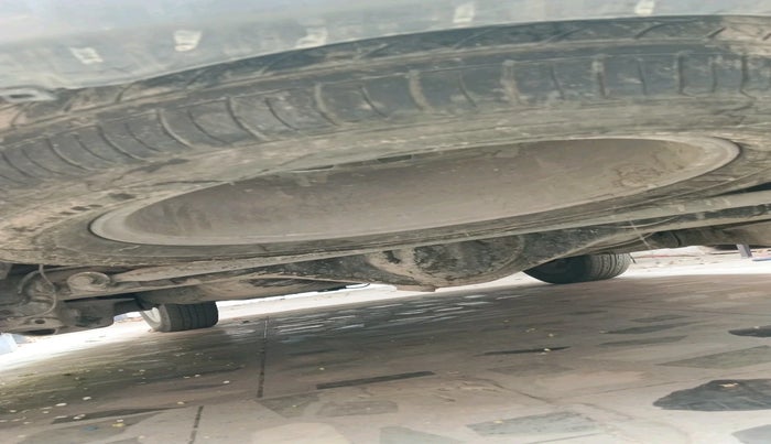 2019 Toyota Innova Crysta 2.4 G 7 STR, Diesel, Manual, 70,749 km, tyre