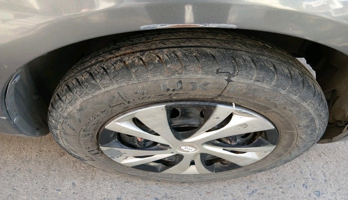 2011 Maruti Ritz VDI, Diesel, Manual, 1,22,572 km, tyre