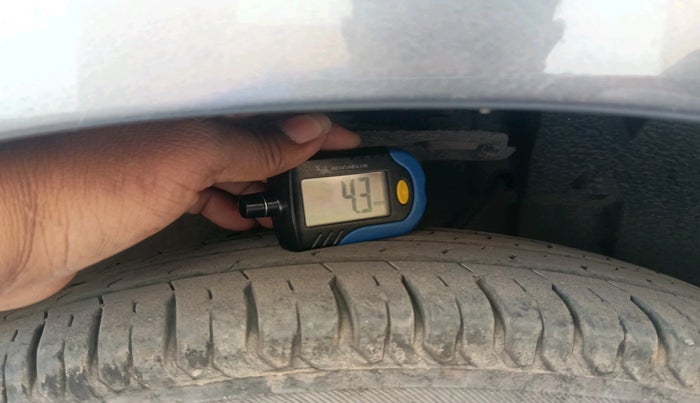 2021 Tata ALTROZ XE DIESEL, Diesel, Manual, 86,270 km, tyre