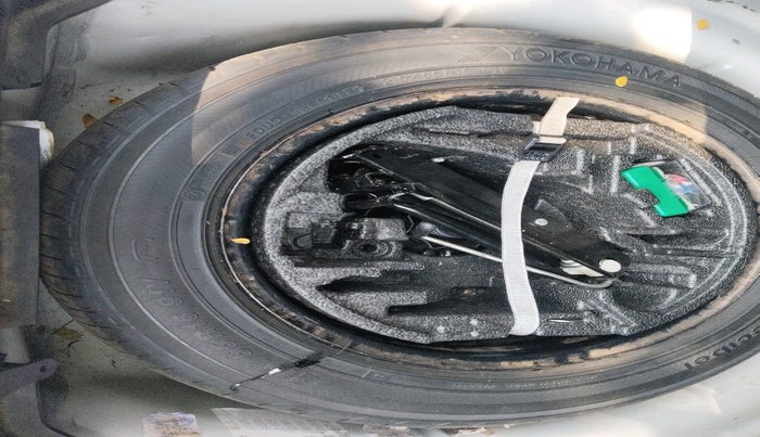 2011 Skoda Superb ELEGANCE 1.8 TSI AT, Petrol, Automatic, 58,312 km, tyre