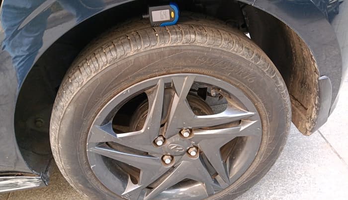 2021 Hyundai NEW I20 SPORTZ 1.2 MT, Petrol, Manual, 24,856 km, tyre