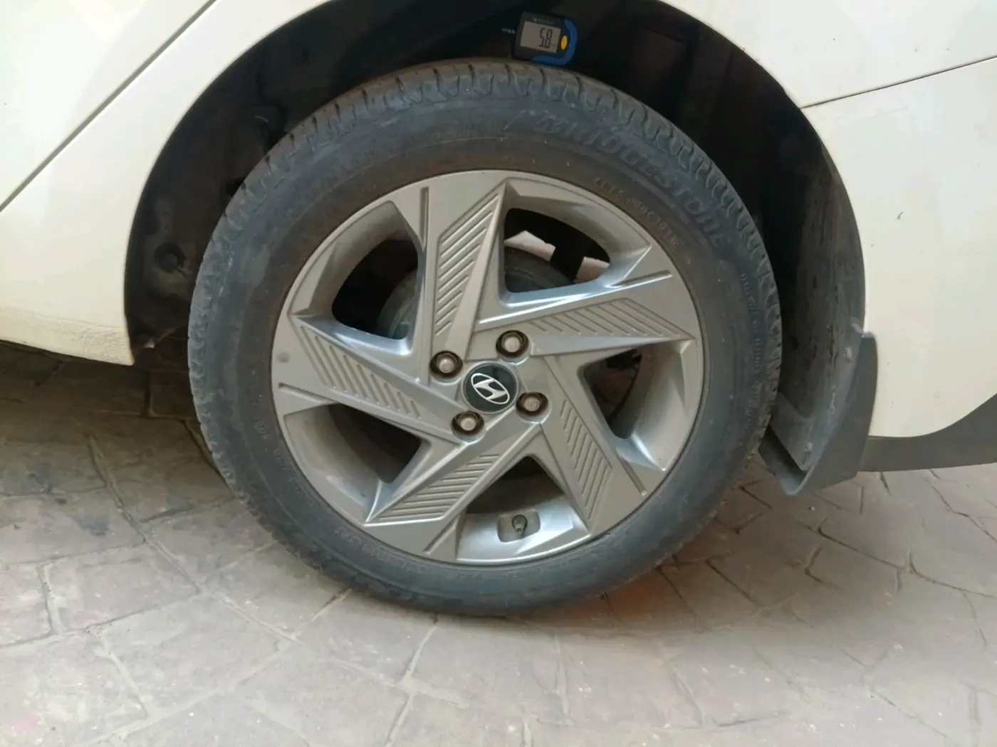 2021 Hyundai Verna SX 1.5 VTVT, Petrol, Manual, 23,250 km, tyre