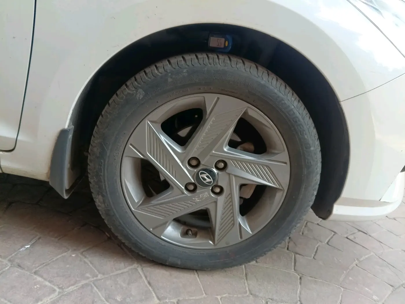 2021 Hyundai Verna SX 1.5 VTVT, Petrol, Manual, 23,250 km, tyre