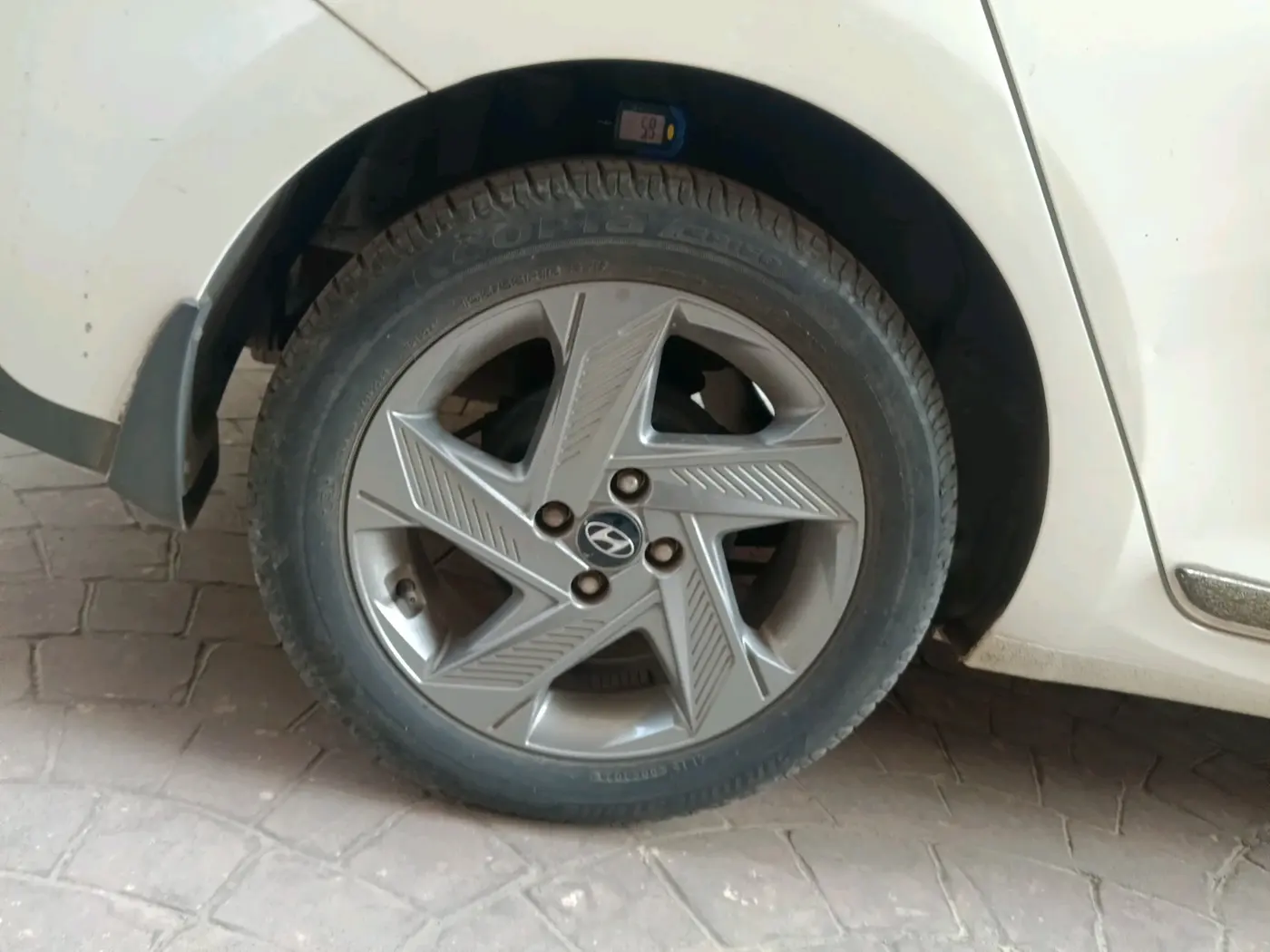 2021 Hyundai Verna SX 1.5 VTVT, Petrol, Manual, 23,250 km, tyre