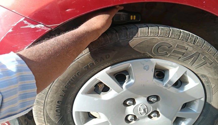 2013 Hyundai i20 MAGNA (O) 1.2, Petrol, Manual, 30,485 km, tyre