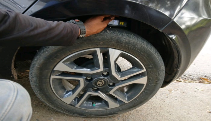 2022 Tata Tiago XZ PLUS PETROL, Petrol, Manual, 48,387 km, tyre