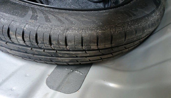 2021 Hyundai AURA SX PLUS 1.2 AMT, Petrol, Automatic, 55,053 km, tyre