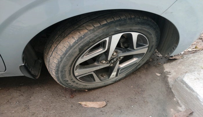 2021 Hyundai AURA SX PLUS 1.2 AMT, Petrol, Automatic, 55,053 km, tyre