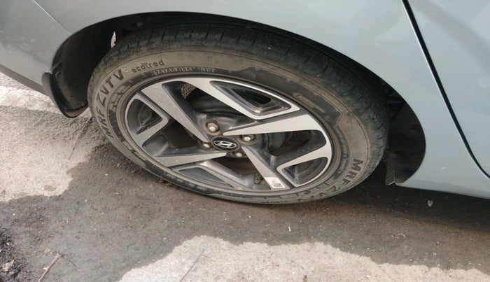 2021 Hyundai AURA SX PLUS 1.2 AMT, Petrol, Automatic, 55,053 km, tyre