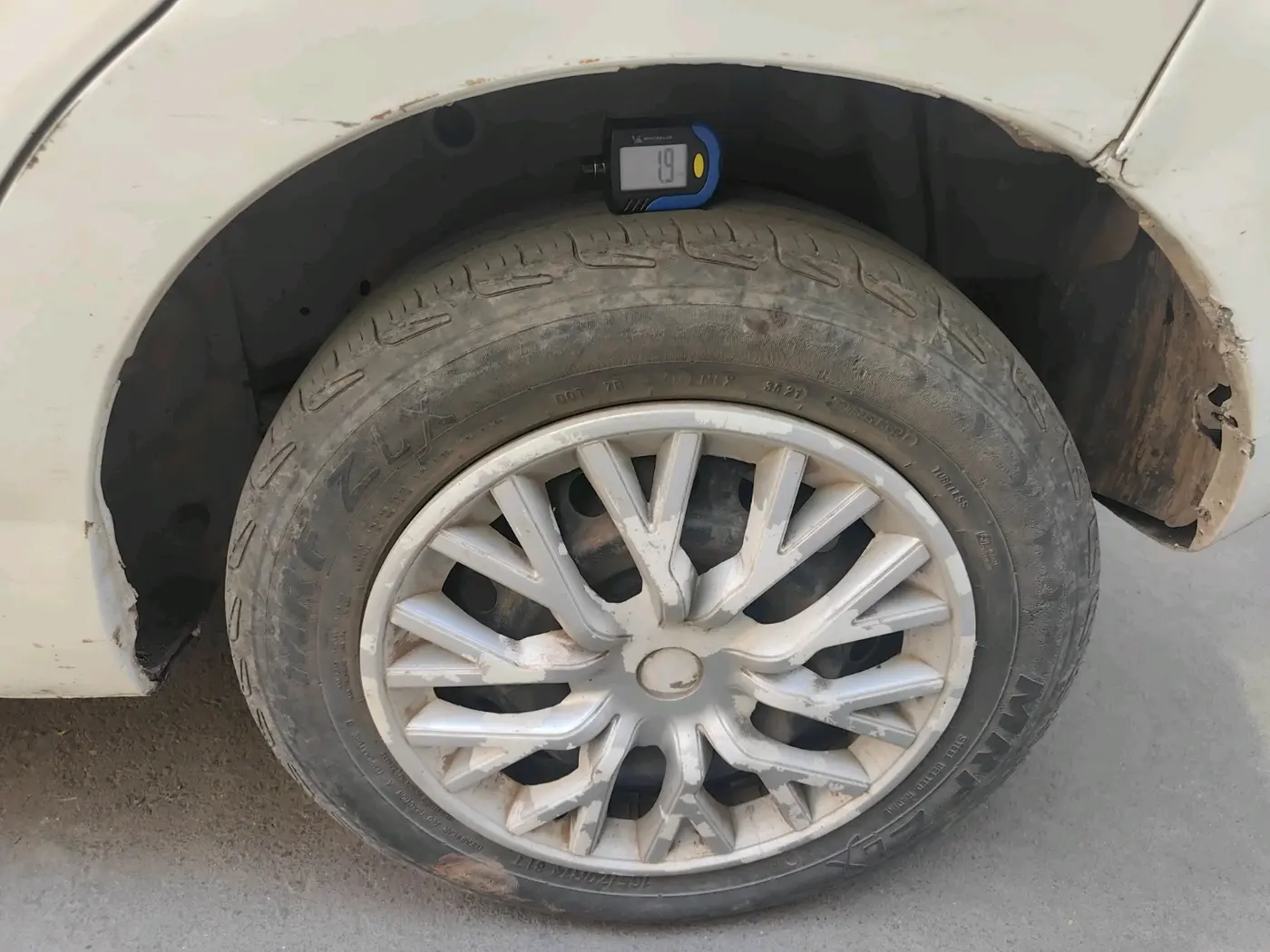 2017 Maruti Celerio VXI CNG, CNG, Manual, 58,034 km, tyre
