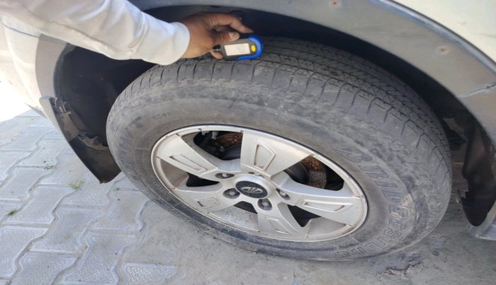 2014 Mahindra XUV500 W8, Diesel, Manual, 1,07,949 km, tyre