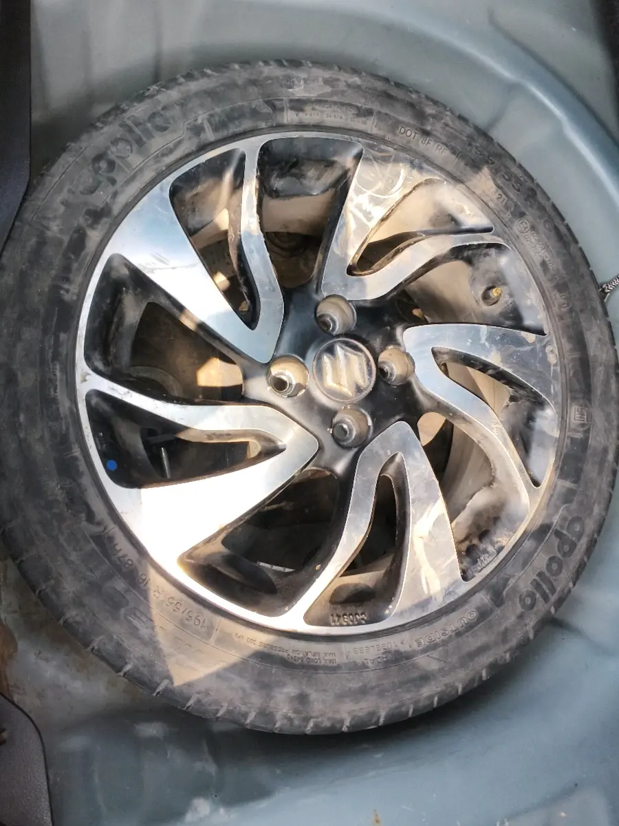 2021 Maruti Baleno ZETA PETROL 1.2, Petrol, Manual, 1,14,288 km, tyre