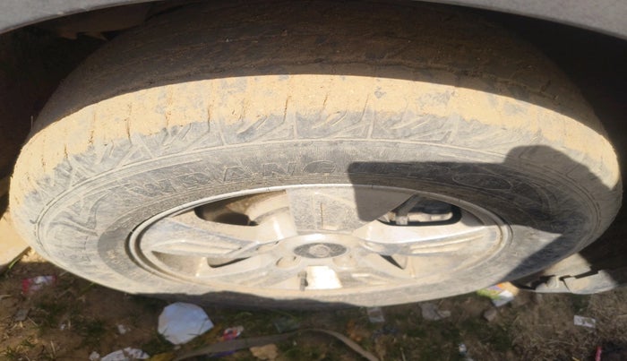 2012 Mahindra XUV500 W8, Diesel, Manual, 1,80,000 km, tyre