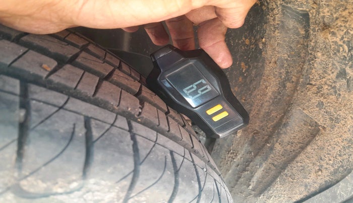 2023 Maruti FRONX DELTA CNG 1.2 MT, CNG, Manual, 80,226 km, tyre