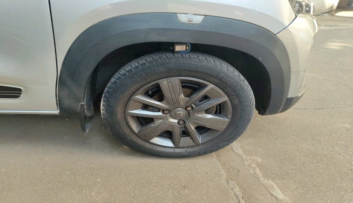 2020 Renault Kwid NEOTECH RXL 1.0 AMT, Petrol, Automatic, 15,434 km, tyre