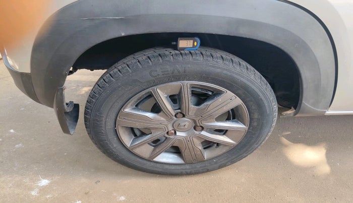 2020 Renault Kwid NEOTECH RXL 1.0 AMT, Petrol, Automatic, 15,434 km, tyre