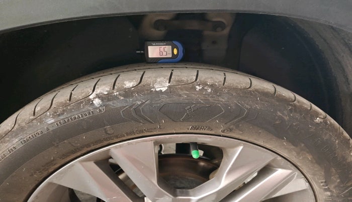 2019 KIA SELTOS HTX PLUS 1.5 DIESEL, Diesel, Manual, 1,63,051 km, tyre