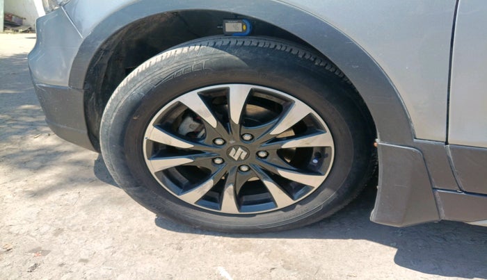 2019 Maruti S Cross ZETA 1.3, Diesel, Manual, 76,198 km, tyre