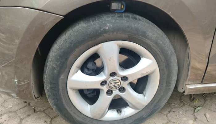 2014 Volkswagen Vento COMFORTLINE DIESEL 1.5, Diesel, Manual, 1,66,348 km, tyre