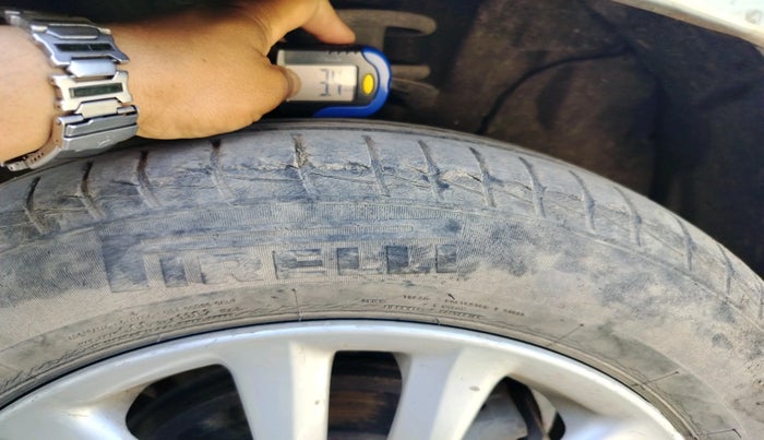 2011 Toyota Etios VX, Petrol, Manual, 35,185 km, tyre